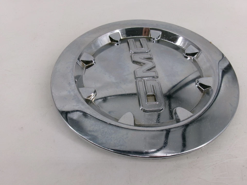 Tapa central GMC Yukon Denali Sierra cromada 9596381 OEM 20" rueda genuina Foto 2 de 4