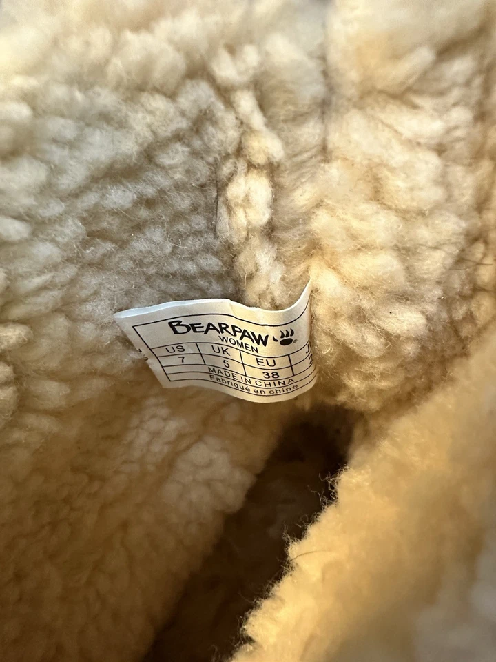 BEARPAW Natoma II Women’s Boots Teal Lambswool Ankle Size 7 - Image 2 of 4