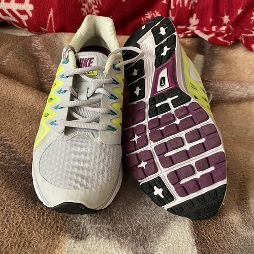 Nike Zoom Vomero 9 Running Shoes Women's Sz 9 Pure Platinum Volt 642196-007 - Picture 2 of 8