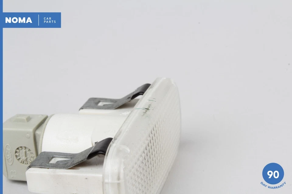 97-06 捷豹 XKR X100 前左或右下仪表板脚井灯原始设备制造商 — 第 4/4 张图片