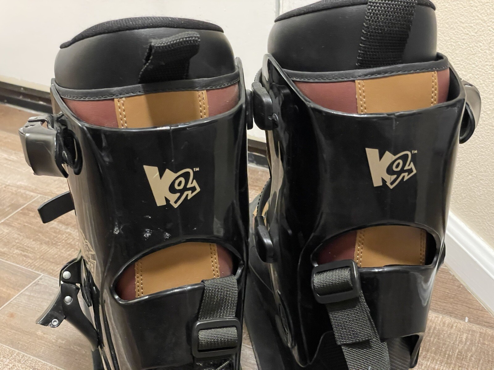 K9 Sled Dogs SnowSkates Mens Size 12 Brown Black Skis Bindings Sleddogs