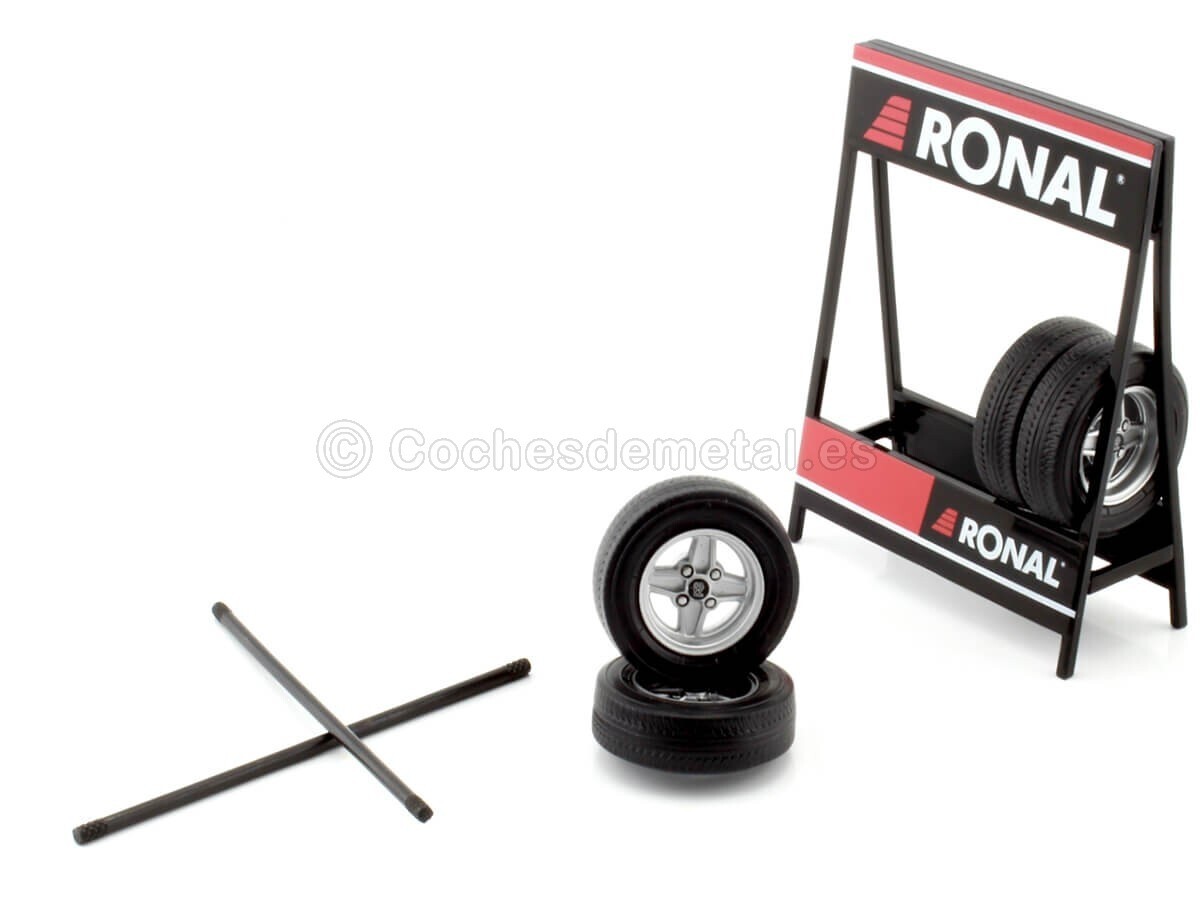 Expositor de Ruedas RONAL X con Dos Ejes y Cuatro Ruedas 1:18...
