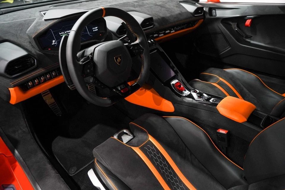 2024 Lamborghini Huracan  - Image 2 of 4