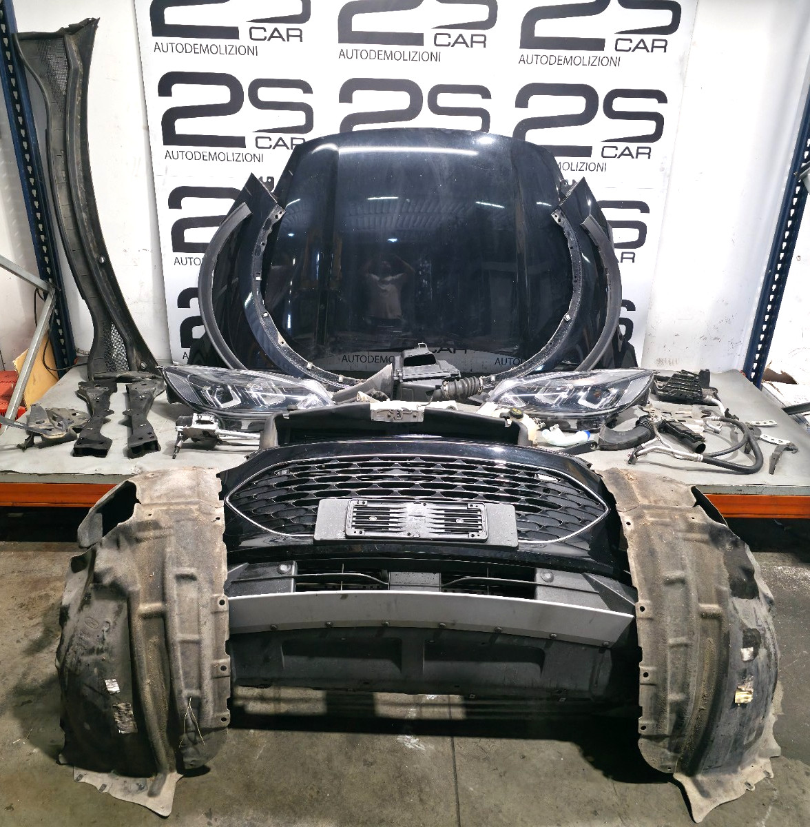 USATO MUSATA ANTERIORE PARAURTI COFANO FARI FORD KUGA ANNO 2019 2024 DIESEL