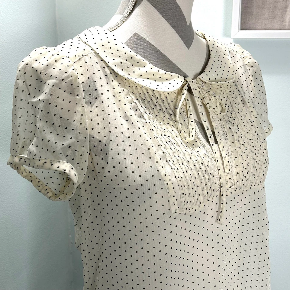 Blusa para mujer American Eagle lunares cuello Peter Pan S P transparente Foto 4 de 4