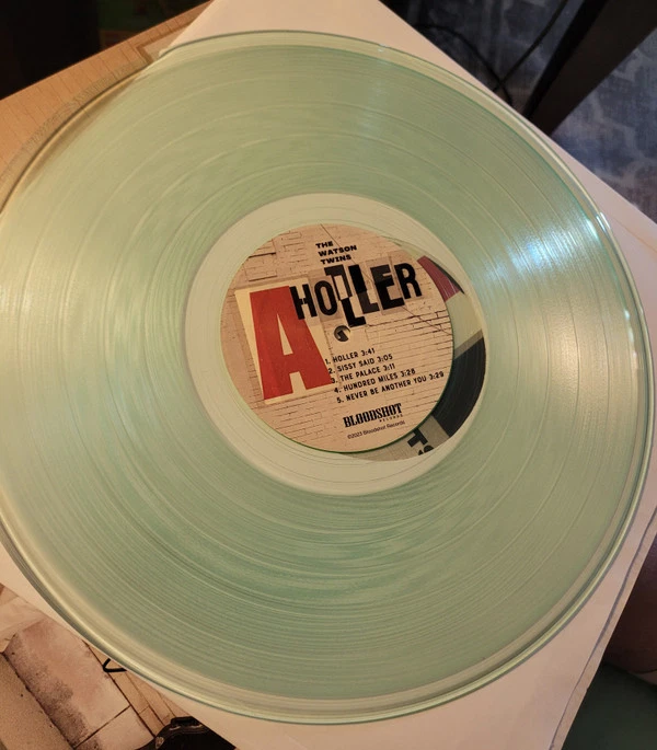 The Watson Twins - Holler (LP, Album, Cok) (Mint (M)) - 3305573721 Foto 2 de 3