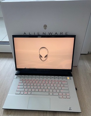 Dell Alienware m15 r4 (2TB SSD, Intel Core i7-10870H, 32GB RAM) Gaming...