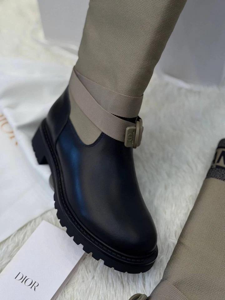 Dior Botas Altas Mujer Beige Negro Impermeable Goma Zapatos Talla 37 Nuevas en Caja Foto 3 de 4