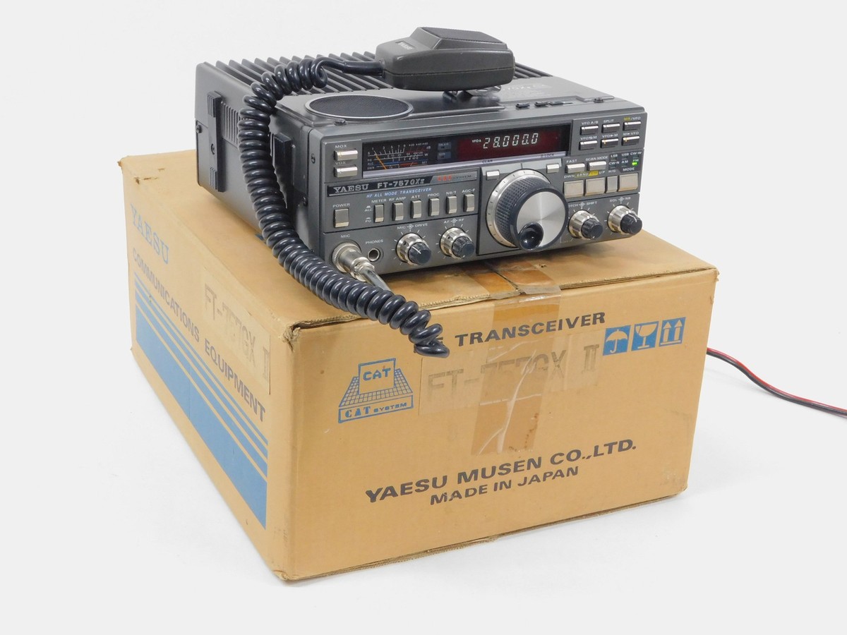 Yaesu FT-757GXII Vintage Ham Radio HF Transceiver + Box + MH