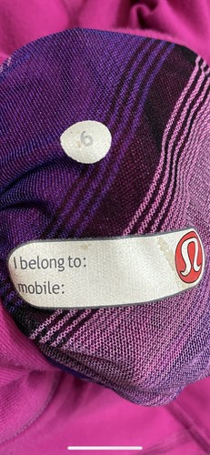 Lululemon Jacke 6 Magenta Kapuze durchgehender Reißverschluss Langarm Daumenlöcher - Bild 5 von 5