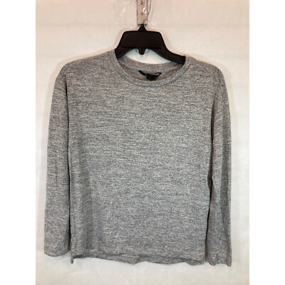 Chic Knit Elegance: X-Small Grey Women's Sweater - Cozy Comfort & Timeless Style