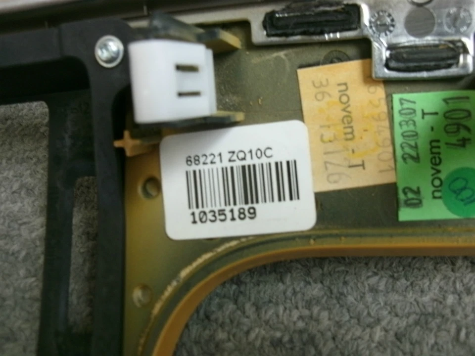 2013 2014 年日产 Armada Infiniti QX56 通风板左仪表板饰边   — 第 4/4 张图片