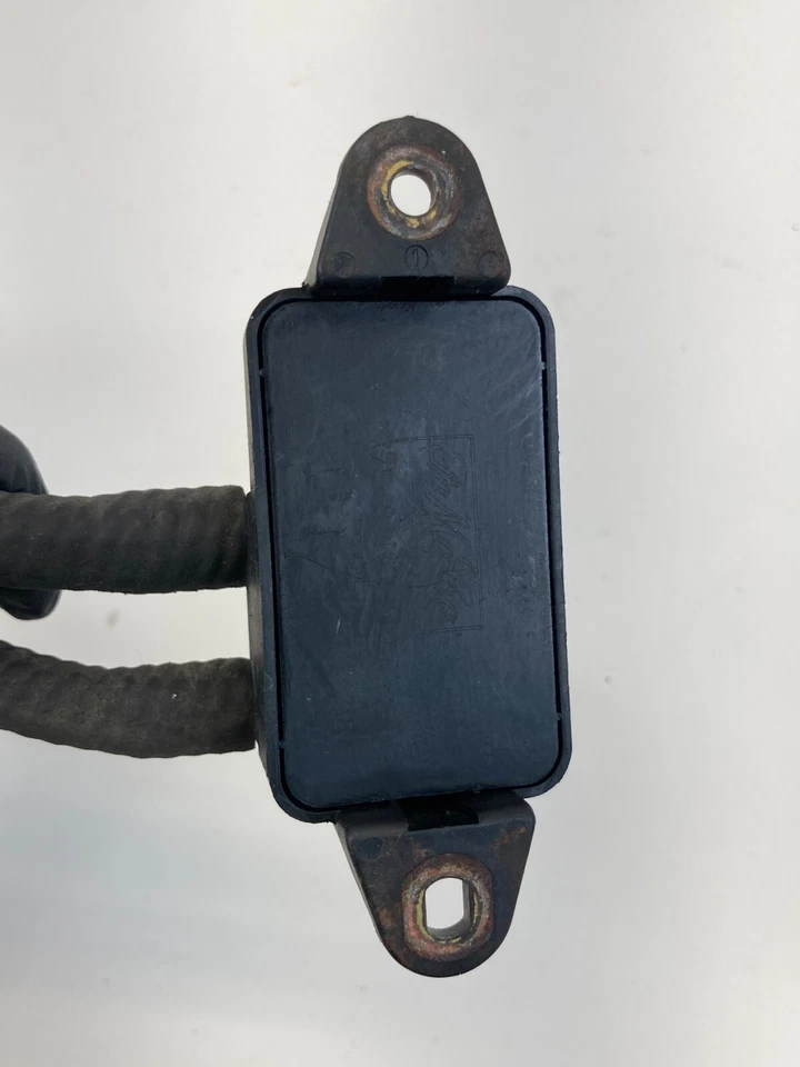 97-06 Ford Expedition Exhaust Gas ReCirculation EGR Pressure Sensor w/ Connector - Изображение 3 из 4