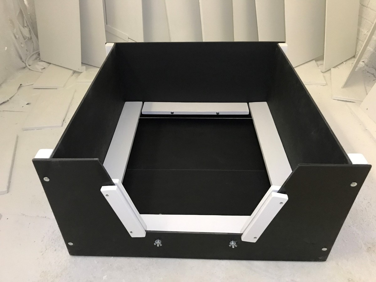XL Heavy-Duty Whelping Box With Floor - 5'x4' Wooden Puppy Pen With Rails & Liner