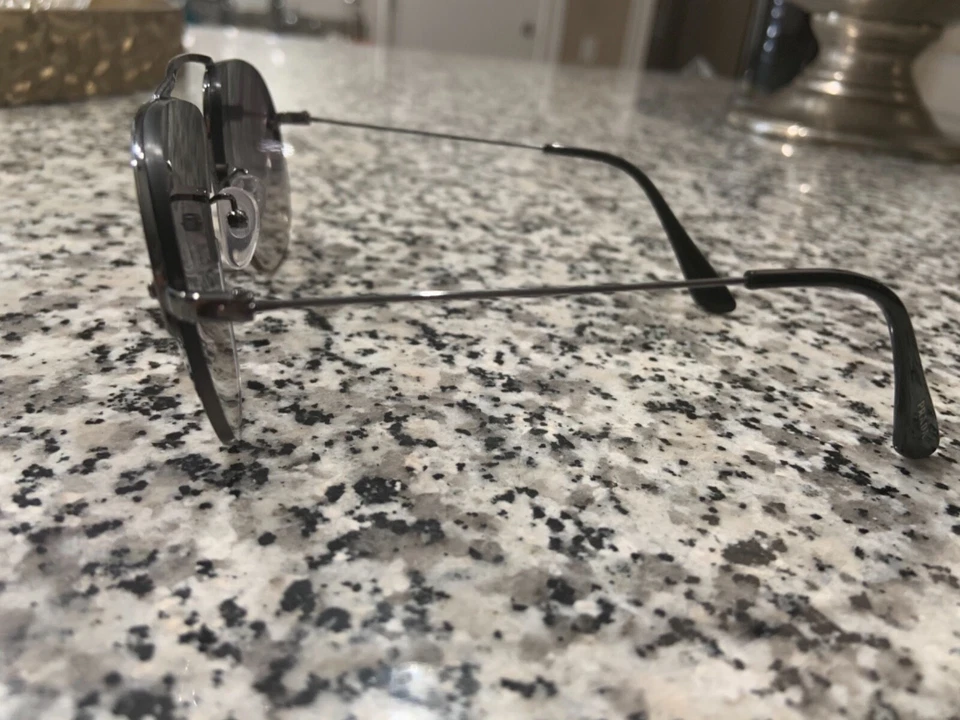 Gafas de sol de aviador Prada 580S. Pequeños arañazos Foto 3 de 4