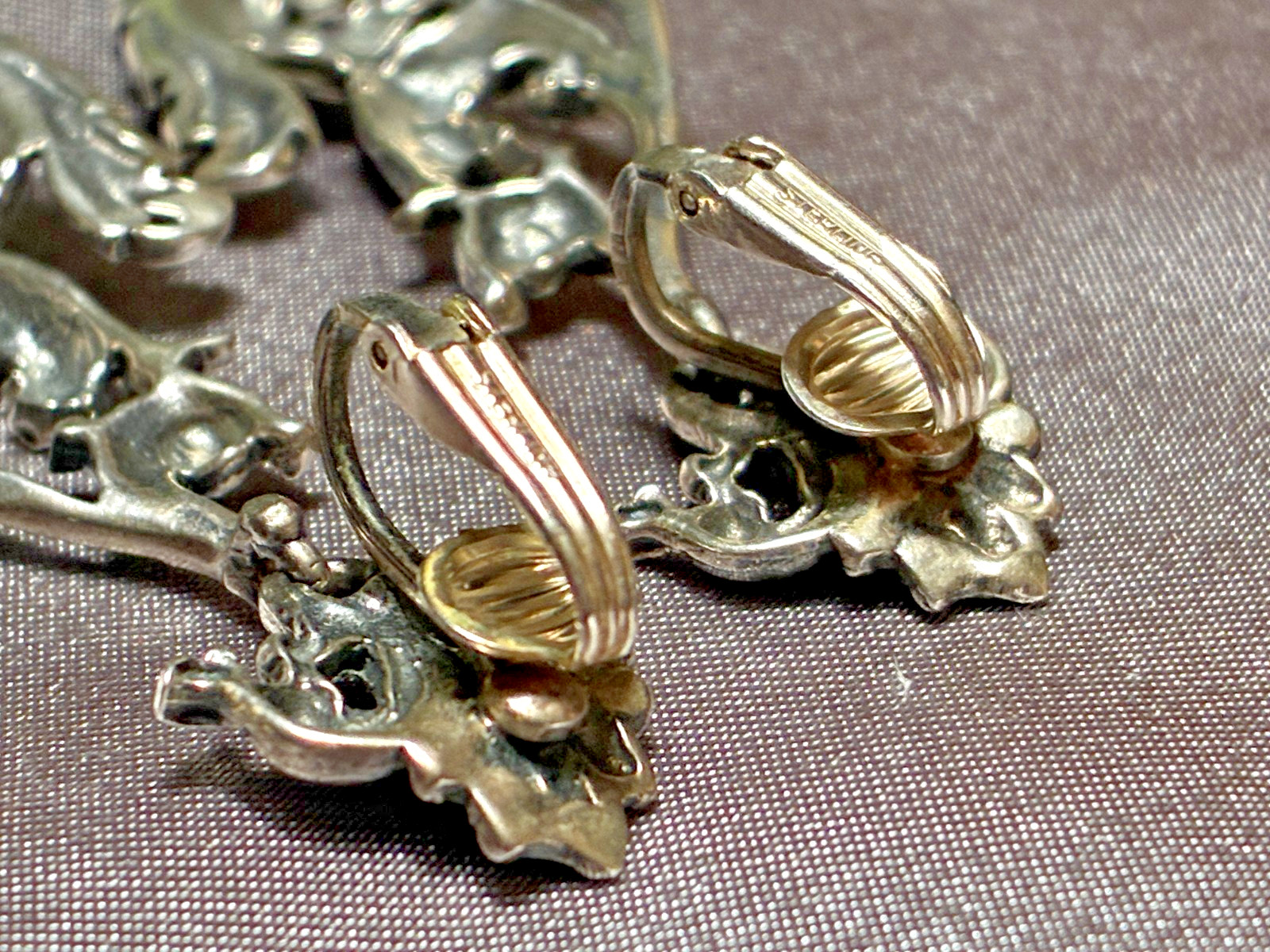 Elegant Vintage Art Nouveau Ornate Feather Scroll Sterling Clip On Earrings