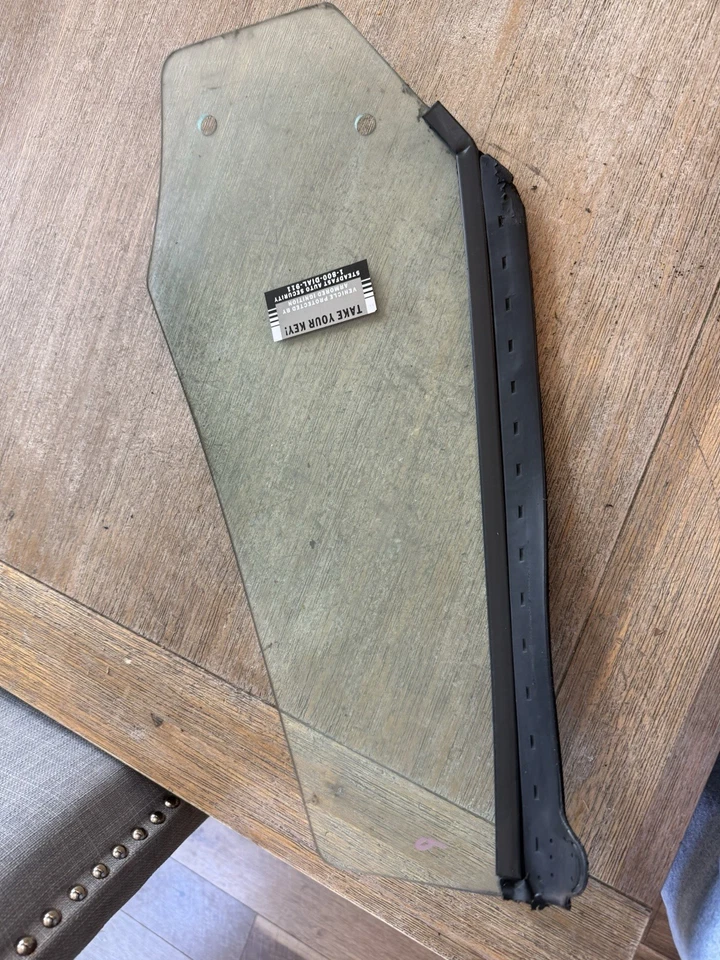 1995 CHRYSLER LEBARON GTC Passenger Right Front Window Foto 4 de 4