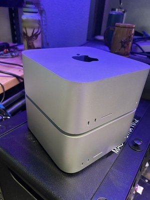 mac studio ultra 20-core CPU 64gb 64-core GPU 8tb SSD