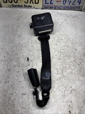 2012-2022 VW Rear Center Seat Belt Retractor OEM #561857807