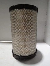 New Genuine LUBER-FINER AF1300 Air Filter. Free Shipping!