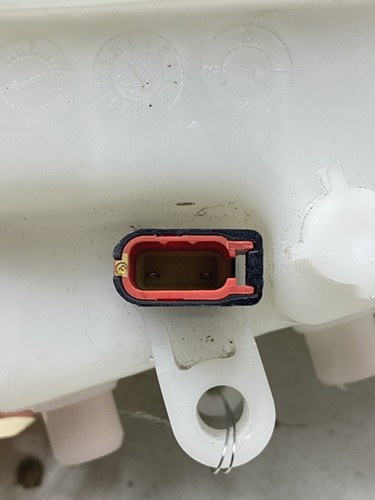 2019 Subaru Legacy Brake Master Reservoir MT OEM - Picture 9 of 10