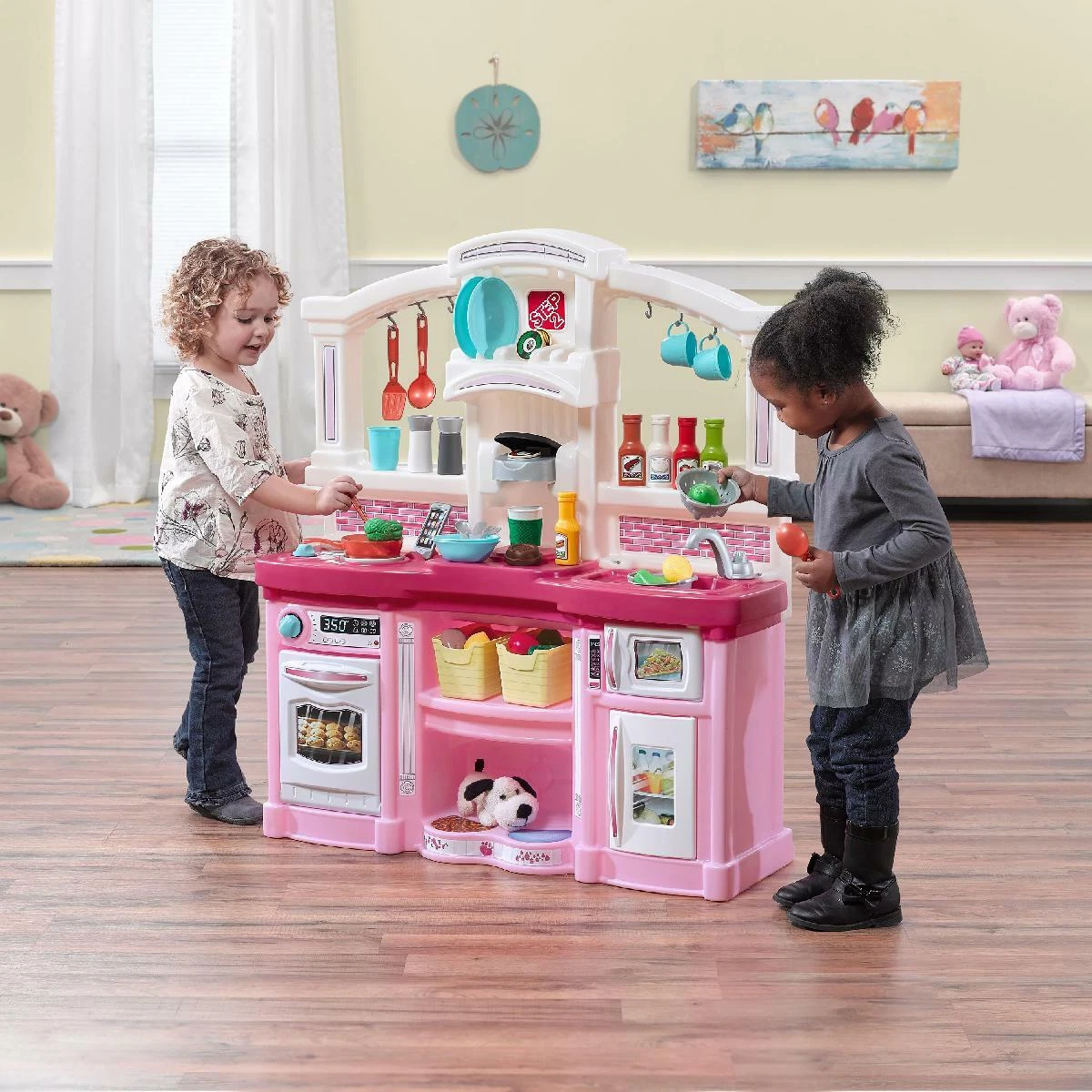Fun with friends kitchen pink hotsell