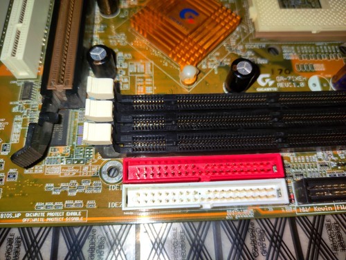 Gigabyte GA-7IXEH VIA KT133E Socket 462 Motherboard - Picture 10 of 13