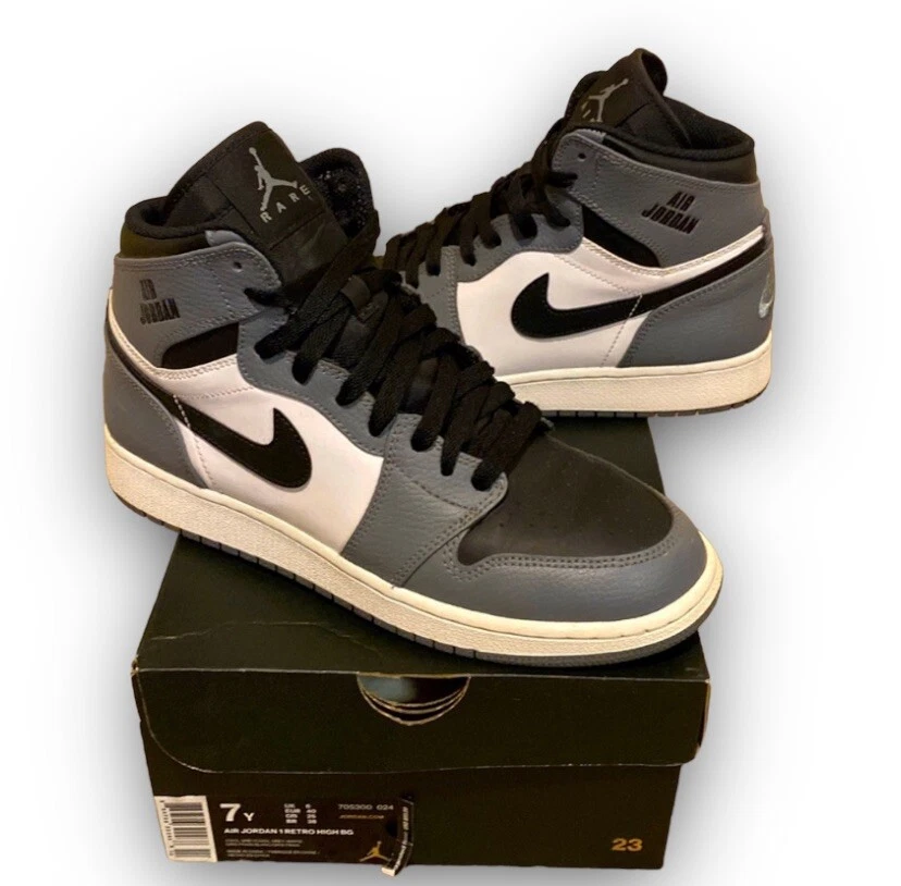 Nike Air Jordan 1 Retro High BG Rare Air Cool Gray Black 705300-024 Youth Sz 7y
