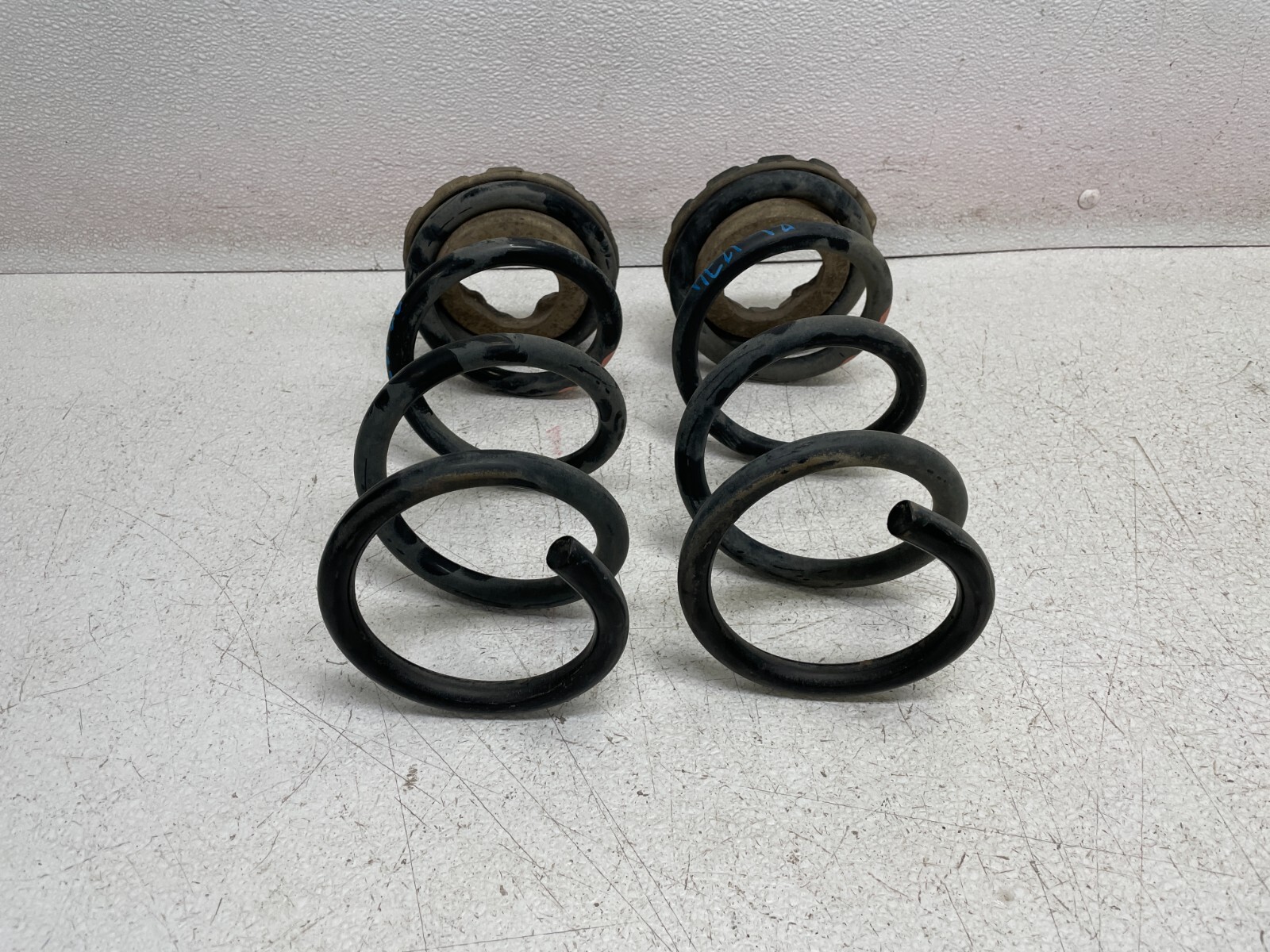 370z Rear Spring Remove 09-2014 NISSAN 370Z REAR RIGHT & LEFT SHOCK SPRING SET OEM 1374 | eBay