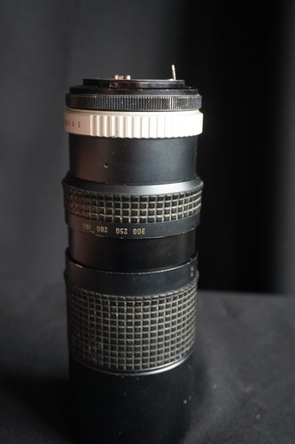 Hoya 100-300mm f/5 Zoom & Macro Lens - Canon FD - Picture 11 of 12