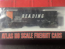 HO NIB Atlas 1870-2 HO Reading Stone 2 Bay Offset Hopper 85623