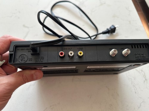 Magnavox SDTV TV Tuner Model TB110MW9A - Bild 7 von 9