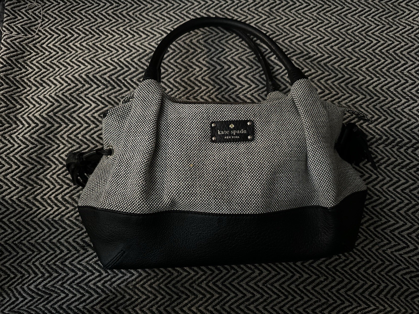 Medium Black - image 1