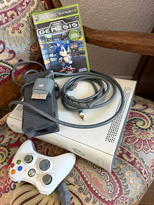 Microsoft Xbox 360 White Console w/ Wireless Controller, HDMI, Power Supply
