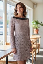 Diane Von Furstenberg "New Sarita Pebble Lace" Shift Dress  Size 4 new with tag 