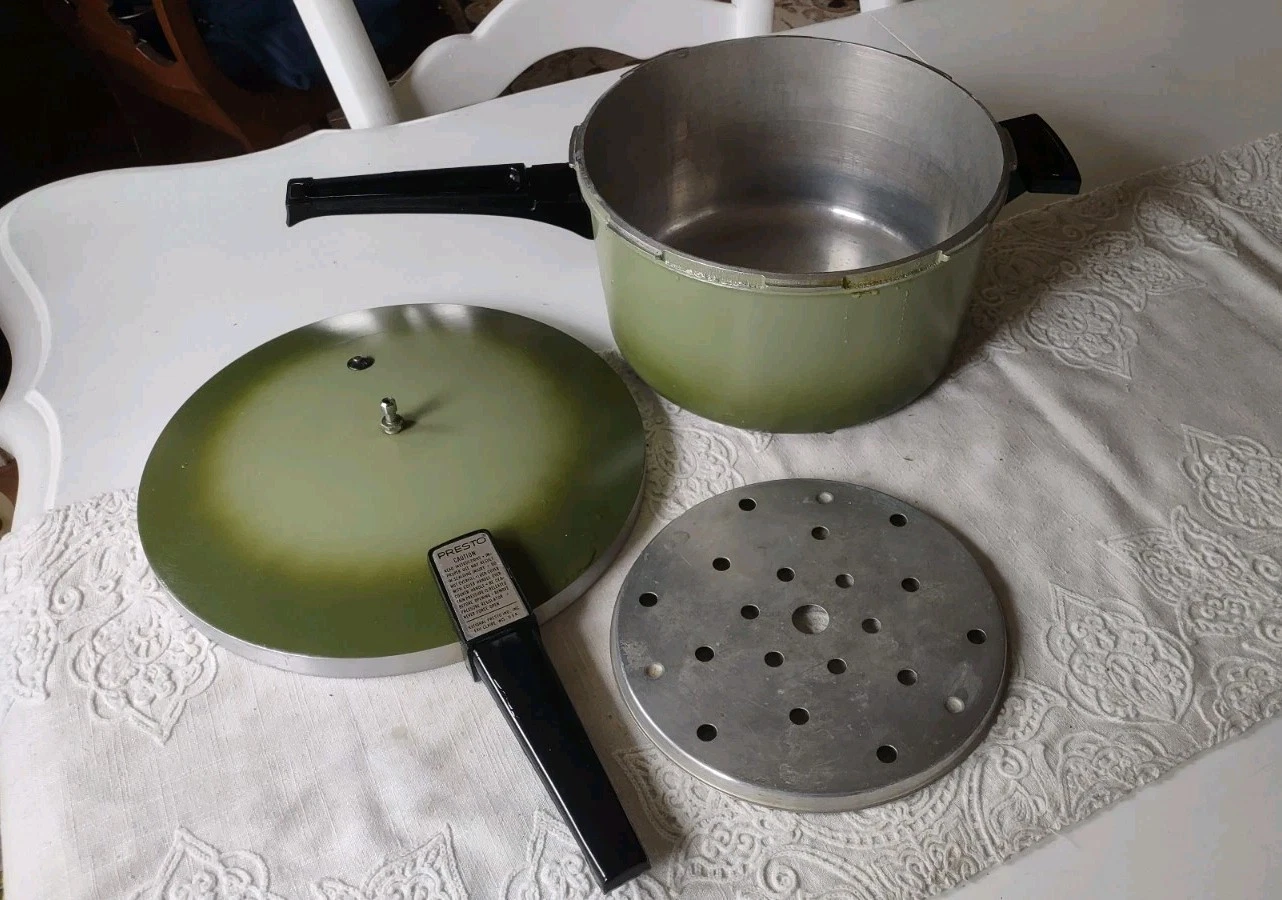 Vintage Avocado Green 6qt Presto Pressure Cooker 1970's Model A619A