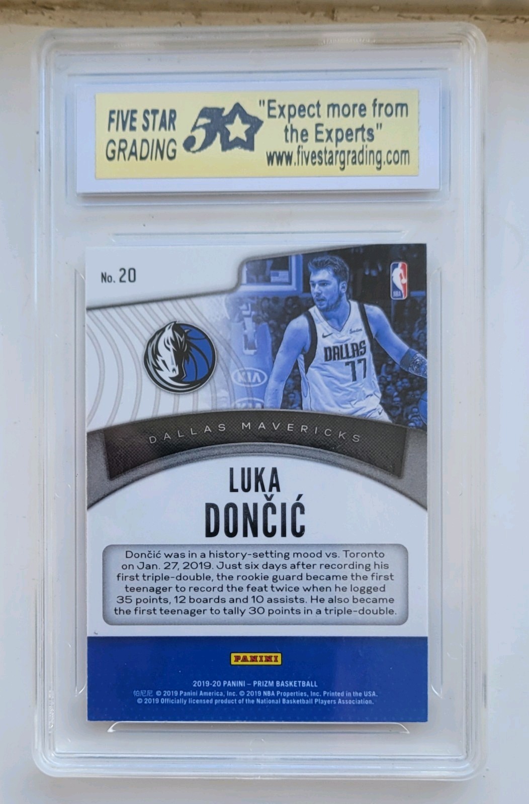 LUKA DONCIC 19-20 PANINI PRIZM BBALL #20 SIGNED AUTO CARD~FIVE STAR COA SLAB view 3