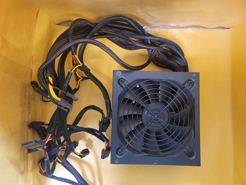 Apevia Prestige Series ATX-PR800W 800W ATX12V 80 PLUS Gold Power Supply - Image 2 of 3