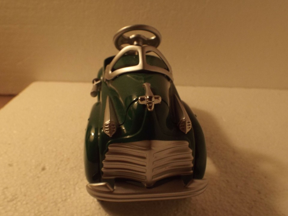 Kiddie Car Classics – Steelcraft Chrysler 1941 – Hallmark – Occasion