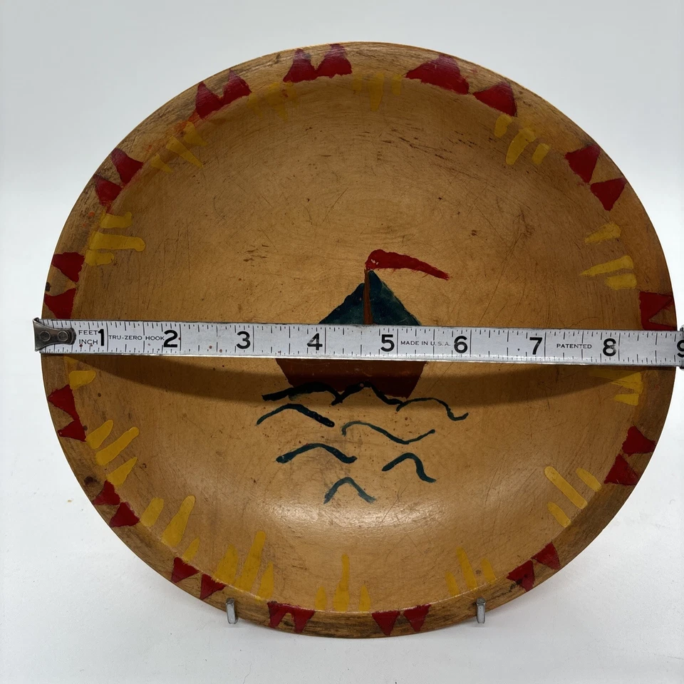 Vintage Round Oval Wooden Primitive MUNISING Dough Bowl 9"x8.5”x 1.75" Signed - Image 4 of 4