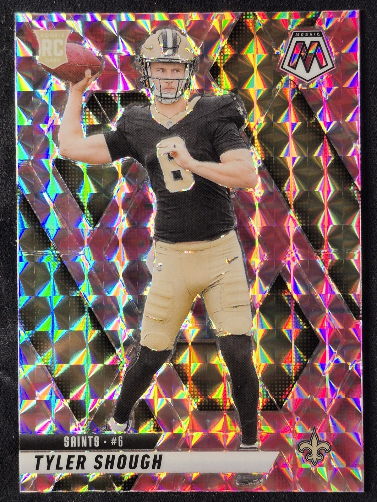 Tyler Shough Rookie 2025 Mosaic Football #312 Pink Camo Prizm RC