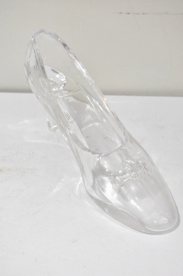 Vintage Signed Nieman Marcus Cinderella Clear Crystal Glass Slipper Shoe