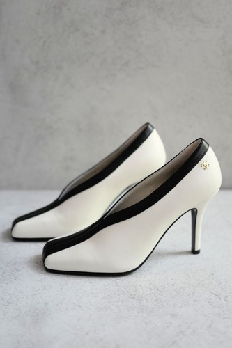 Chanel 26S Pumps Matthieu Blazy's weiß Lammfell Größe 36,5c - Bild 22 von 24