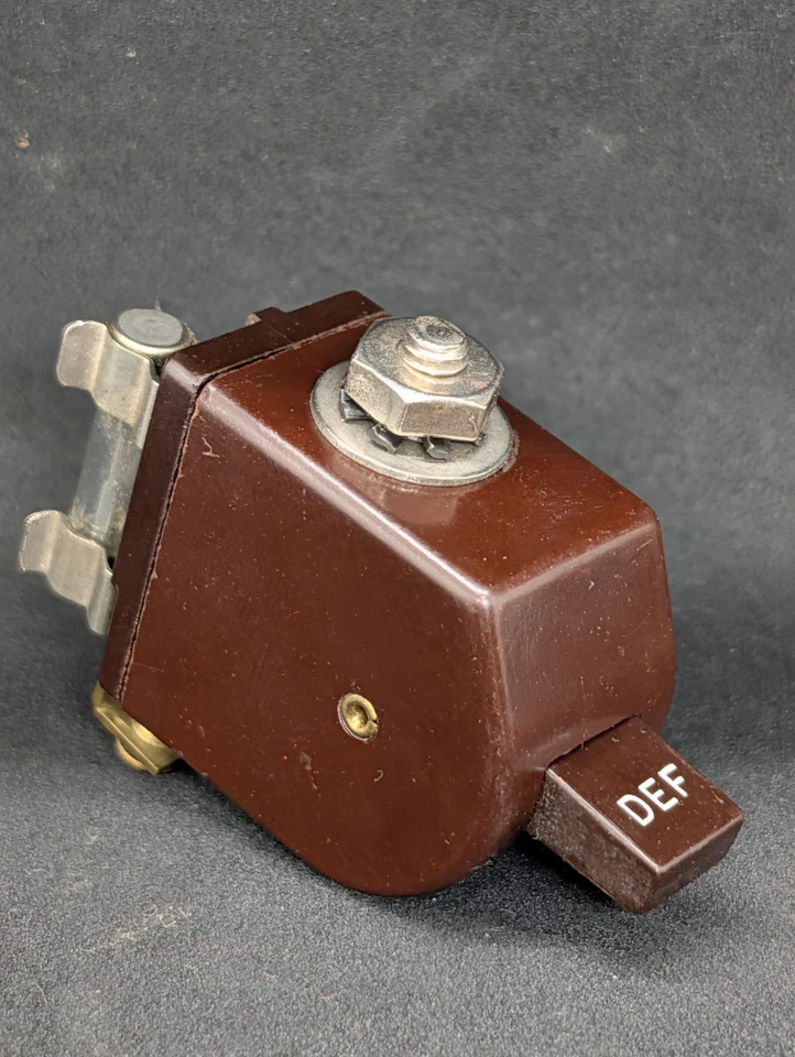 INTERRUPTOR DESCONGELADOR TABLERO CAMIÓN UTILITARIO Y COMERCIAL NORS 38-50 CHEVROLET PASS Foto 2 de 4