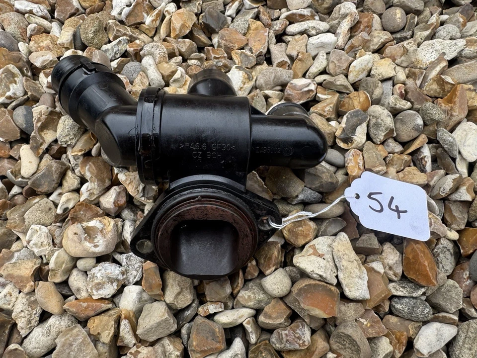 Audi A4 B7 2.0 TFSi BWE Coolant Regulator Thermostat Housing Pipe - Image 3 of 3