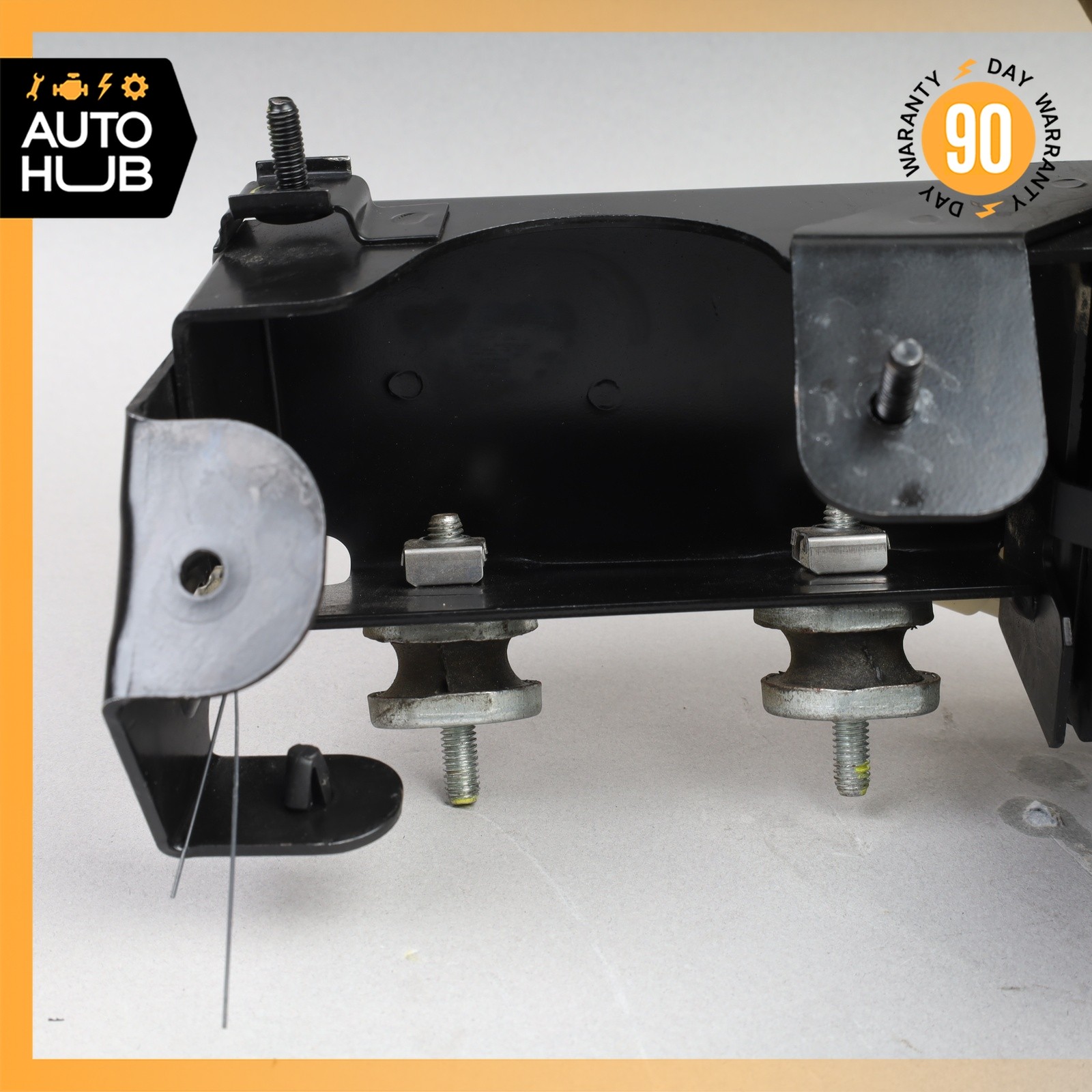 04-19 Maserati GranTurismo M145 TGK Heater Water Valve Set 69417100 OEM 66k