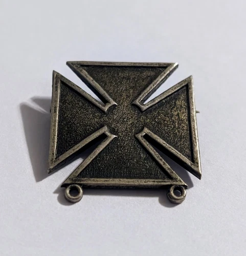 Vtg WWII Military US Army Qualification Marksman Pin - Attleboro Mass WW2 Badge