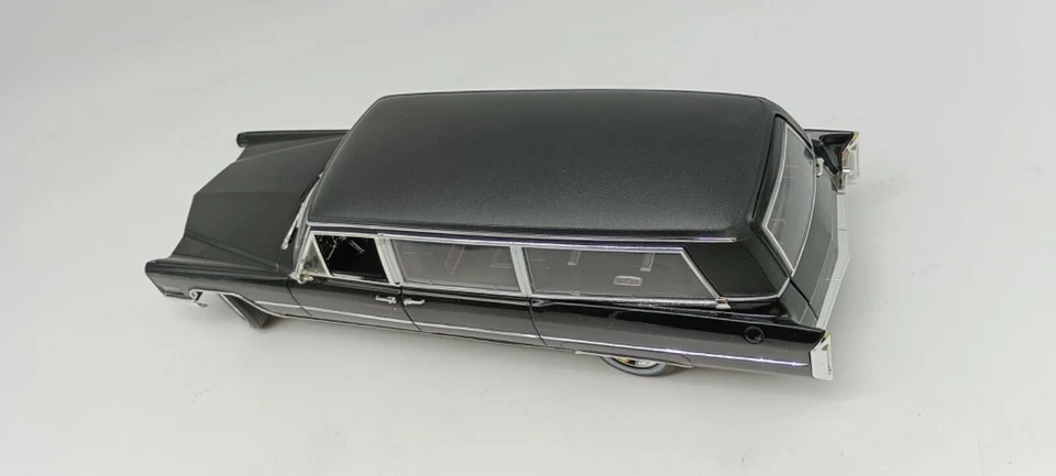 GREENLIGHT PC18002 CADILLAC LIMOUSINE HEARSE 1966 - Immagine 4 di 4