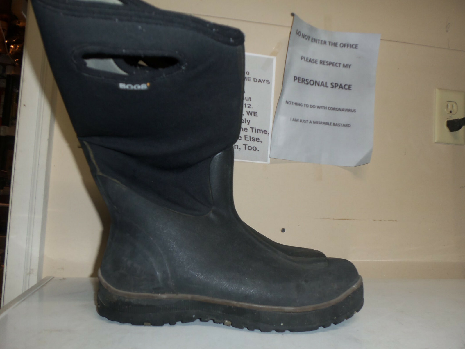 bogs men's classic ultra high insulated waterproof winter boots