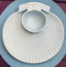 Summery Ceramic Sky Blue Sea Shells Chip & Dip Platter W/ Attached Bowl